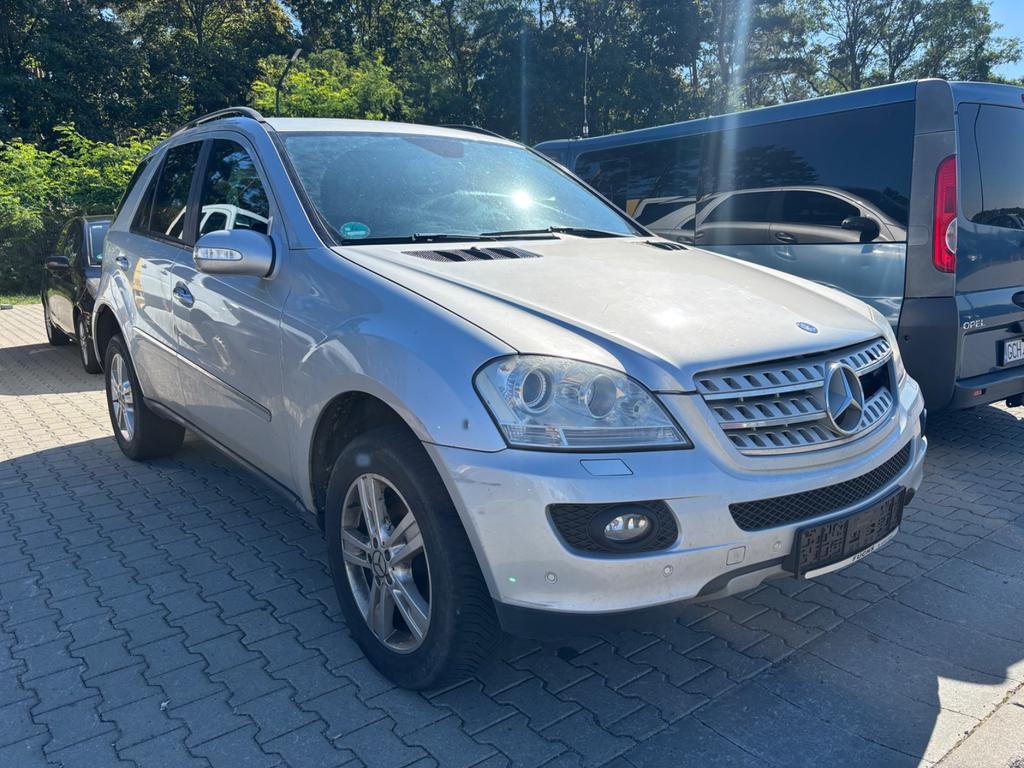 Mercedes-Benz ML 420
