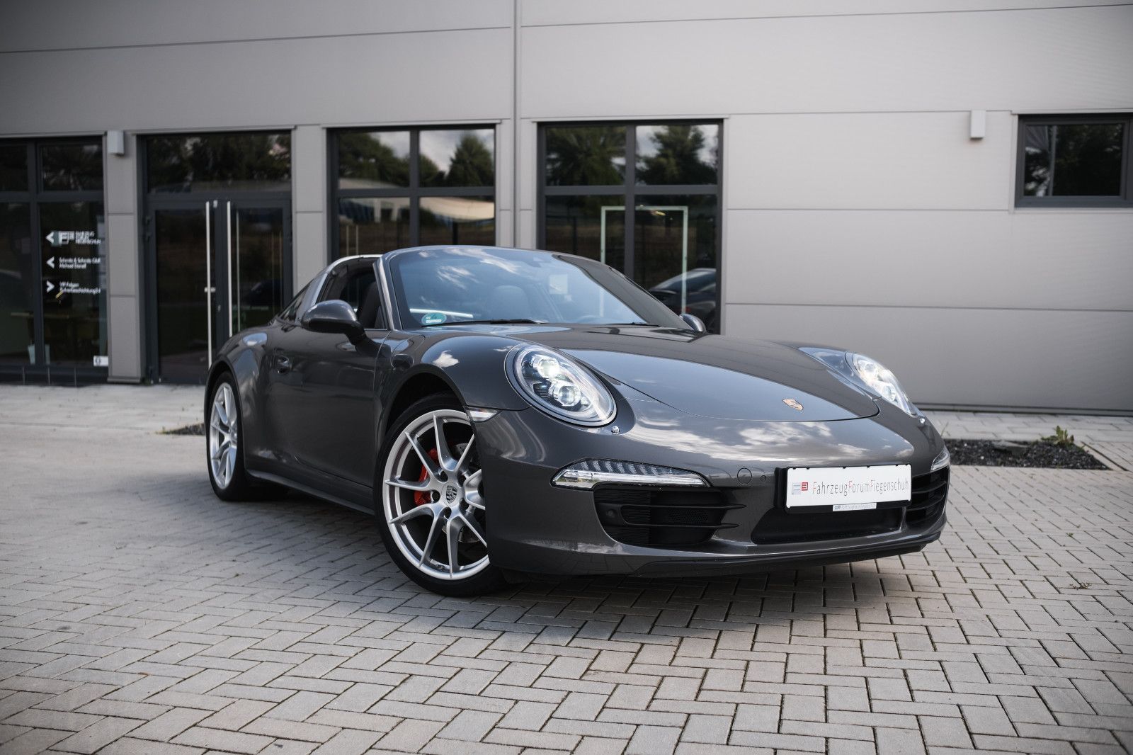 Fahrzeugabbildung Porsche 991/911 Targa 4 PDLS+, Sitzbel., Sportabgas,