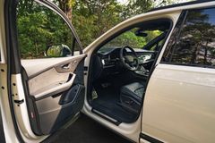 AUDI Q7 50 TDI competition plus*AHK*HU*B&O*PANO*VOLL AUDI Q7 50 TDI competition plus*AHK*HU*B&O*PANO*VOLL