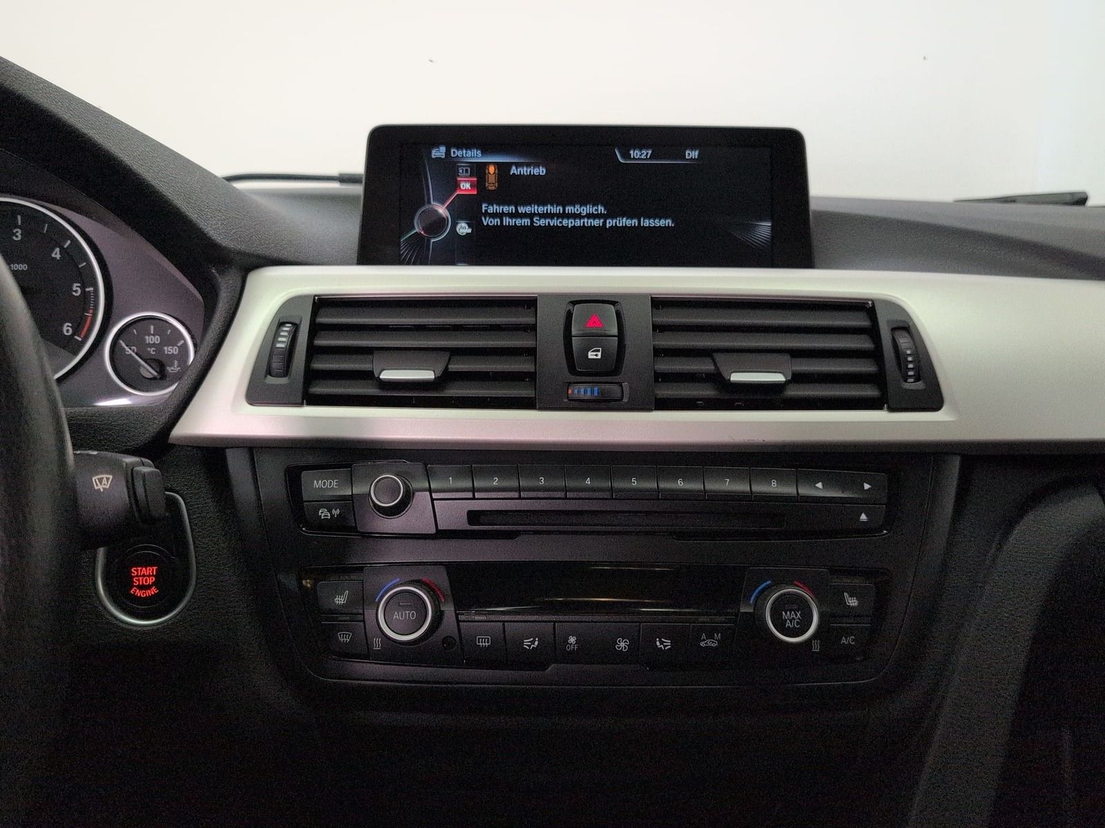 Fahrzeugabbildung BMW 320 d Touring xDrive * Leder * Bi- Xenon
