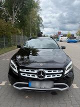 Mercedes-Benz GLA 180 Sport Utility Vehicle - Mercedes-Benz GLA 180 in Dortmund