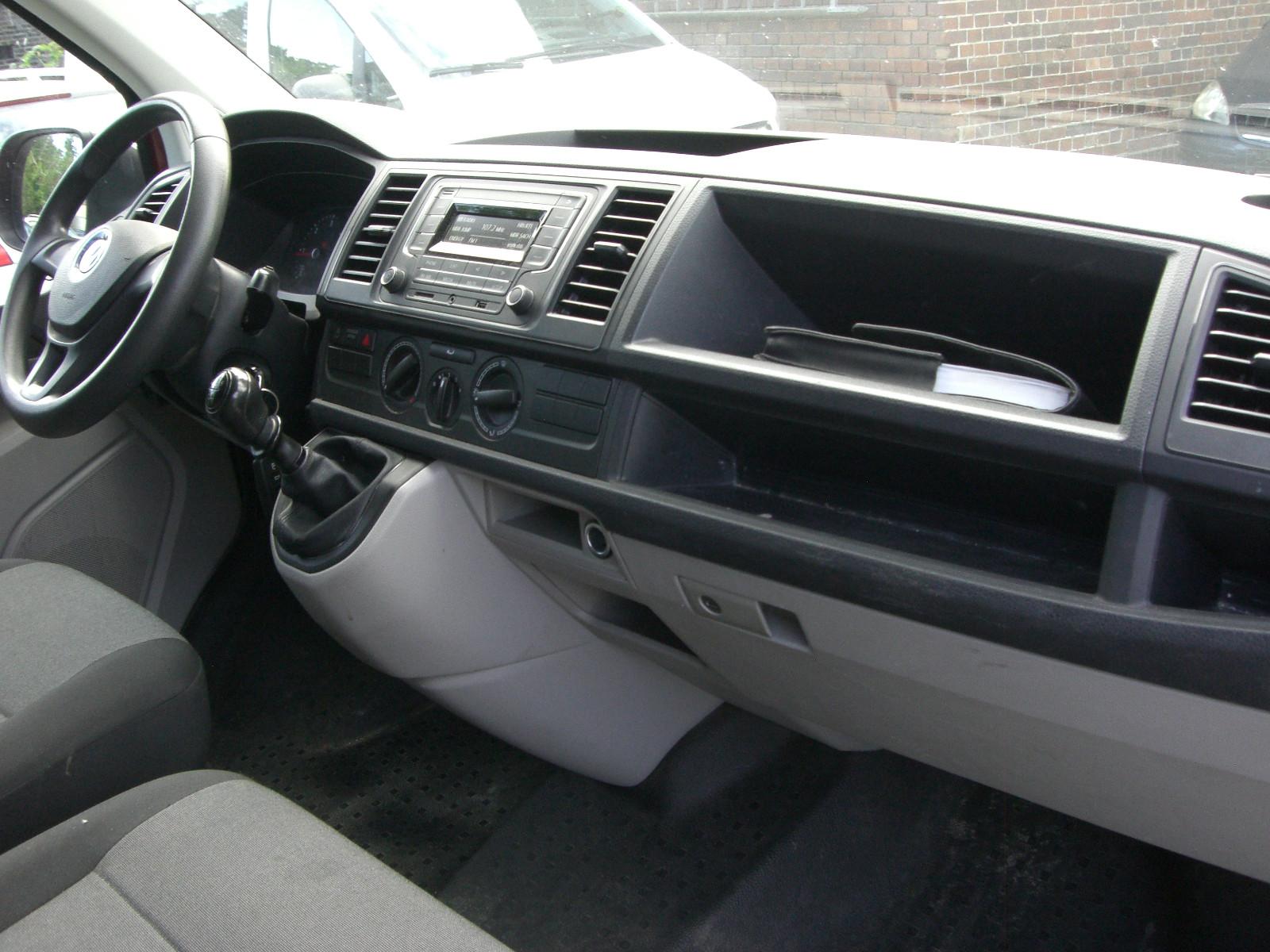 Volkswagen T6 Transporter Kasten FWD EcoProfi 1.Hand !!!