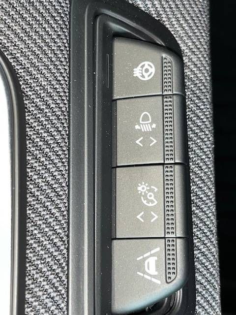 Fahrzeugabbildung Renault CLIO ESPRIT ALPINE E-TECH FULL HYBRID 145