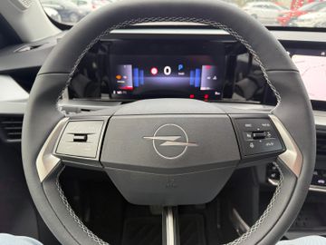 Opel Frontera Ultimate e-DCT-Hybrid+Navi+Kamera+SHZ+