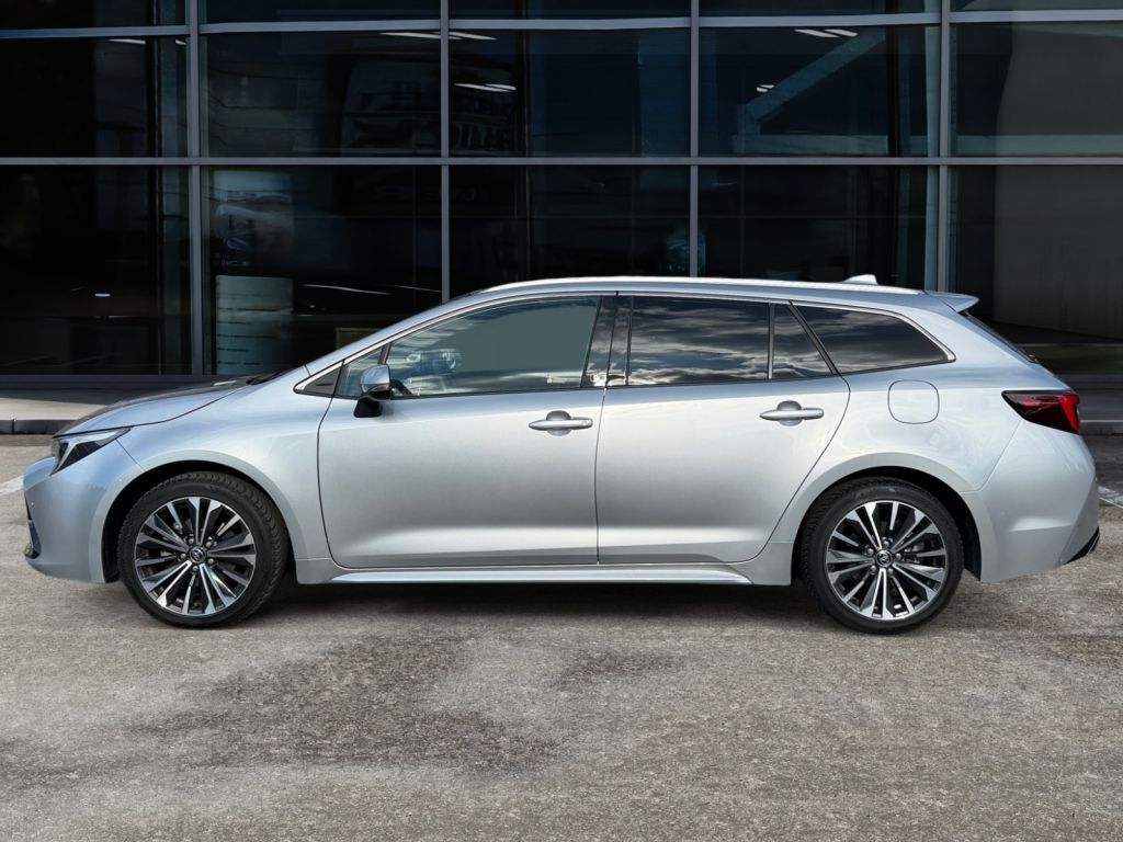 Fahrzeugabbildung Toyota Corolla 1.8 Hybrid Touring Sports Team Deutschla
