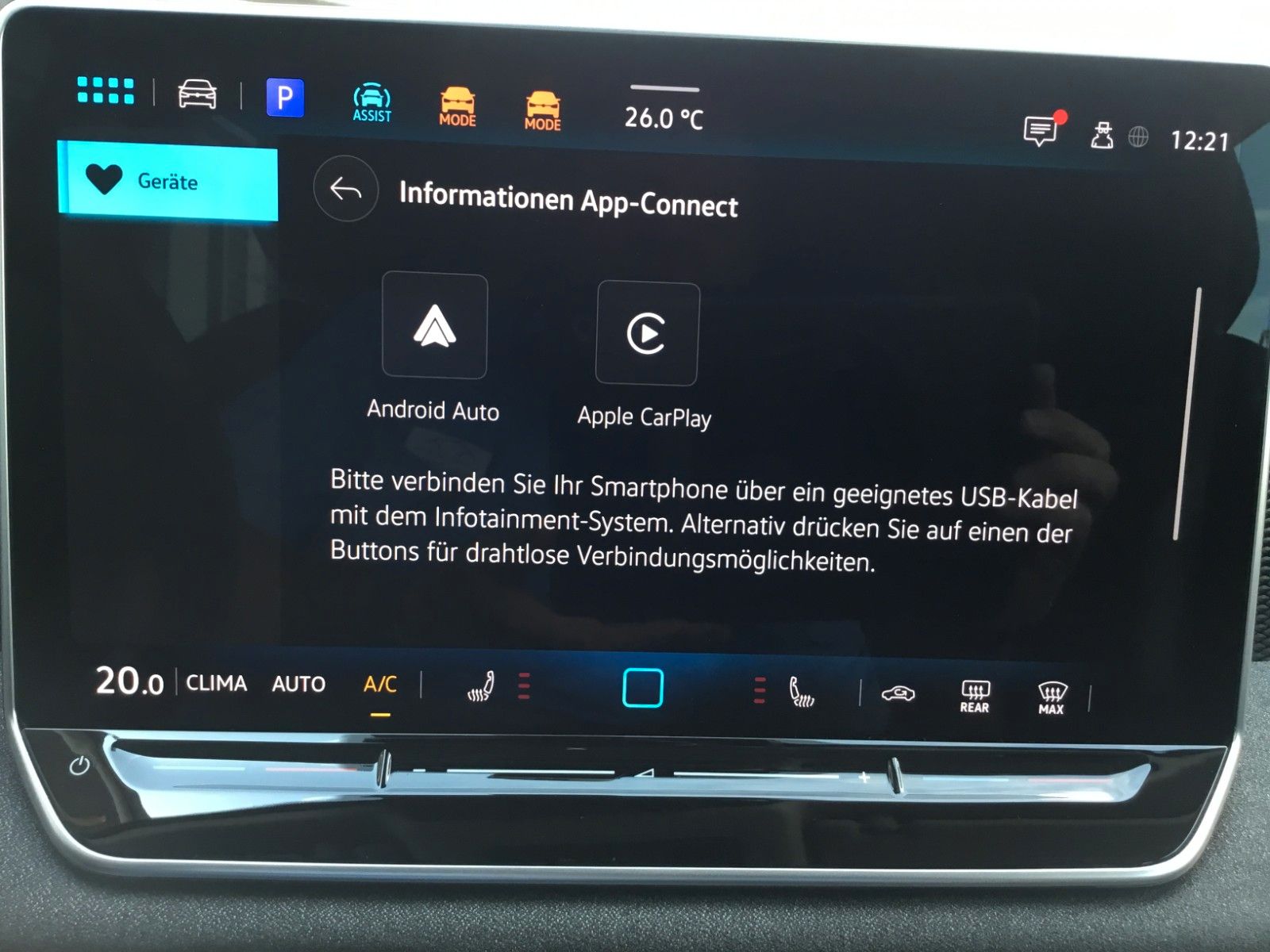 Fahrzeugabbildung Volkswagen Tiguan 1.5 eTSI DSG+AHK+LED+AppConnect+Sitzheizu