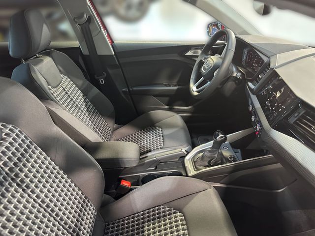 A1 Sportback 35 TFSI S TRONIC S LINE LED+NAVI+VC