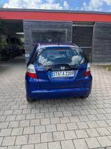 Honda Jazz (GE) 1.4 I-VETC i-SHIFT 73 kW (100 PS) blau - Honda Jazz Gebrauchtwagen in München