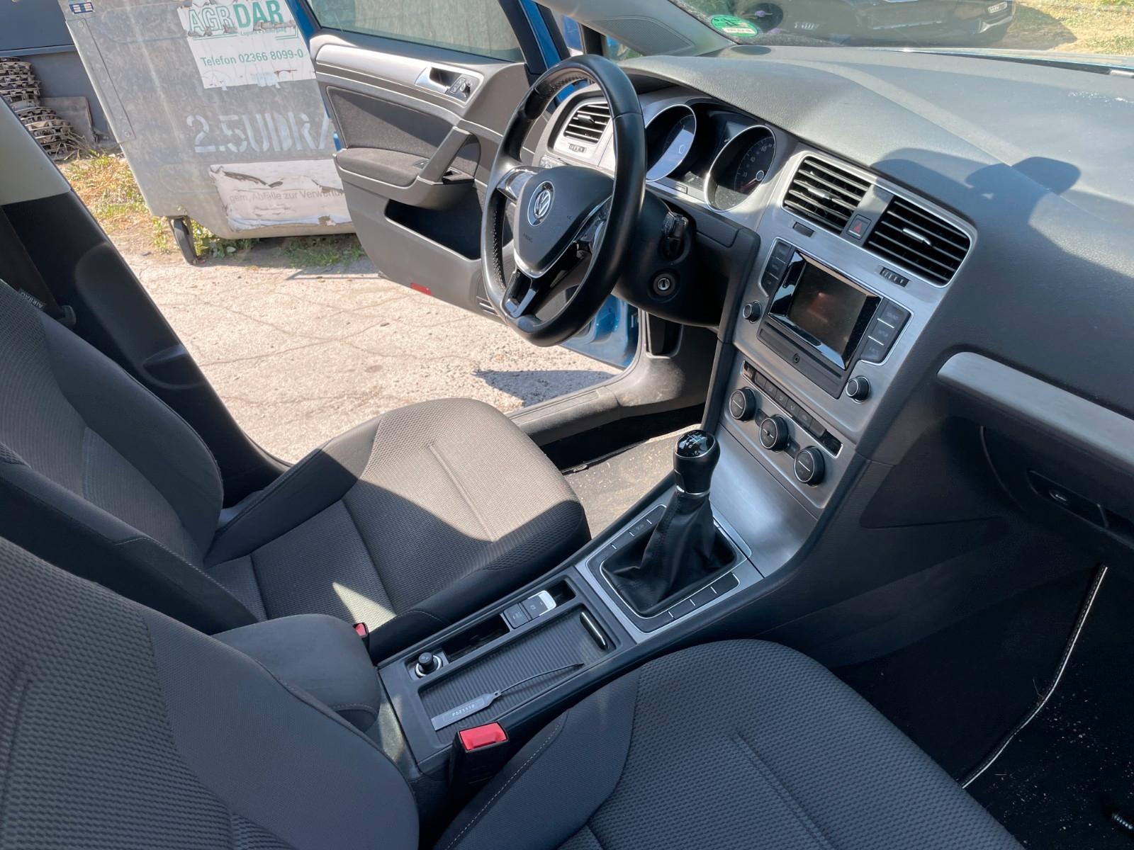 Volkswagen Golf 2015 — photo 19
