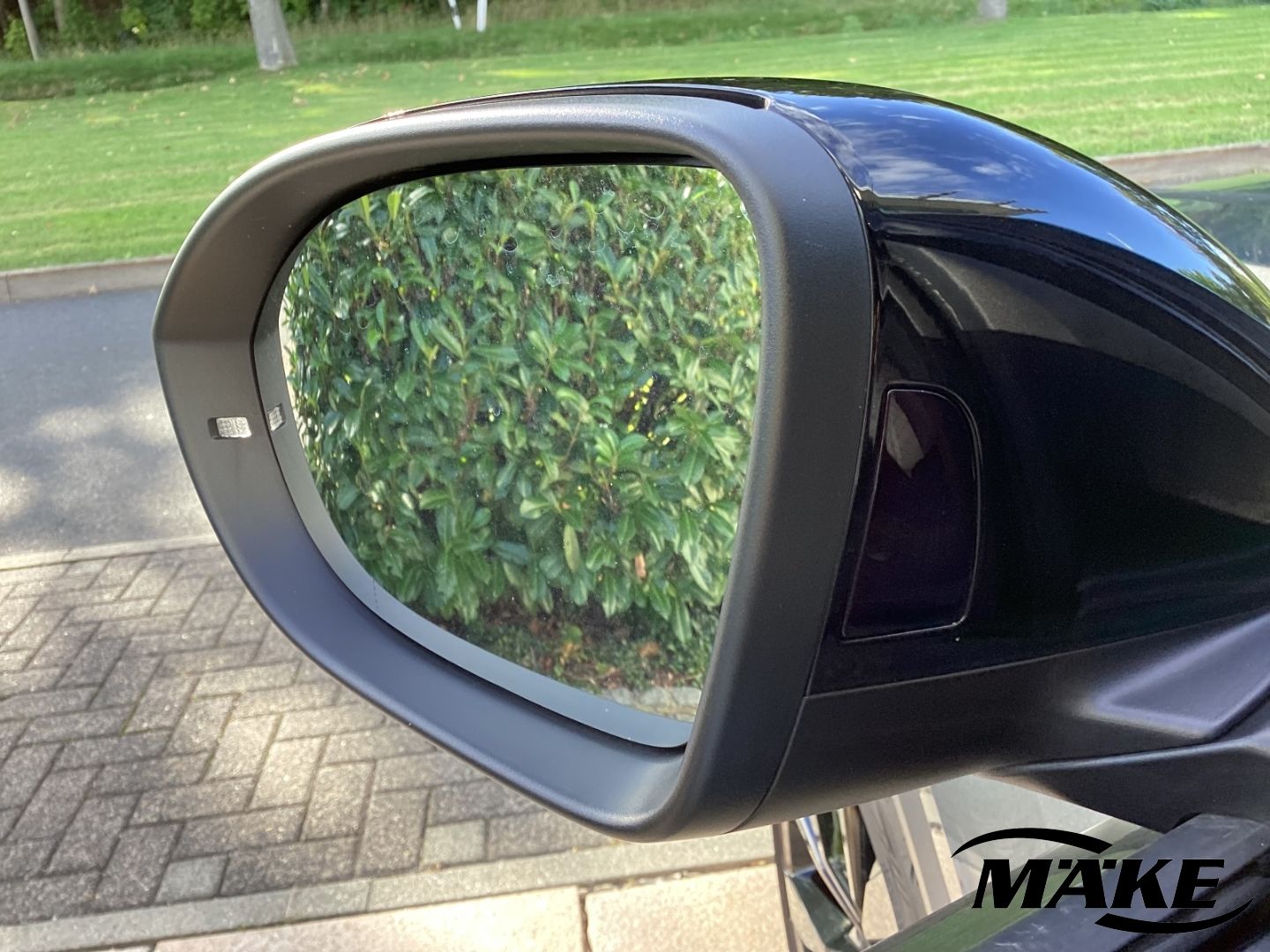 T-Roc R-Line 1.5 TSI DSG AHZV IQ.L ACC BLACK STD