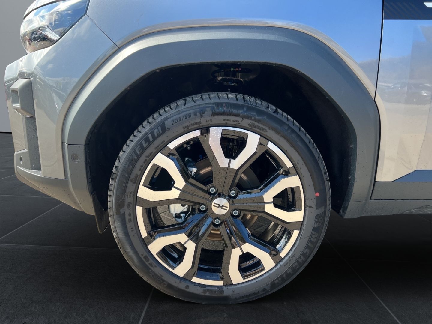 Fahrzeugabbildung Dacia Bigster Hybrid 155 Journey 1.8 E-TECH EU6e Navi