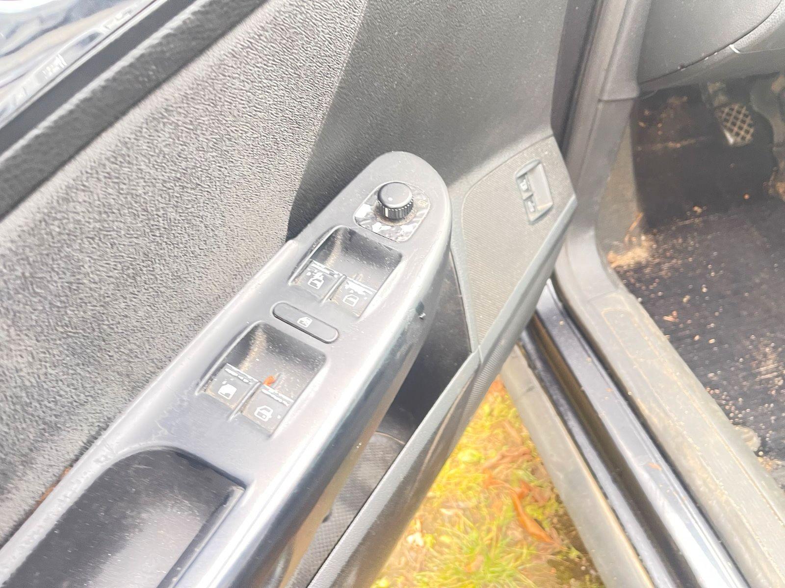 Volkswagen Passat 2005 — photo 7