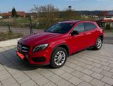Mercedes-Benz GLA 220 CDI 4MATIC StreetStyle DCT - rote Mercedes-Benz GLA 220