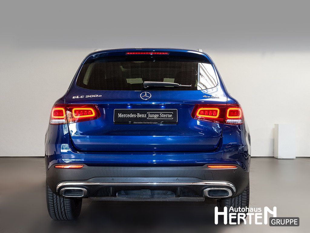 Mercedes-Benz GLC 300 e AMG 4Matic PANO 360°AHK LED AMBIENTE foto 4