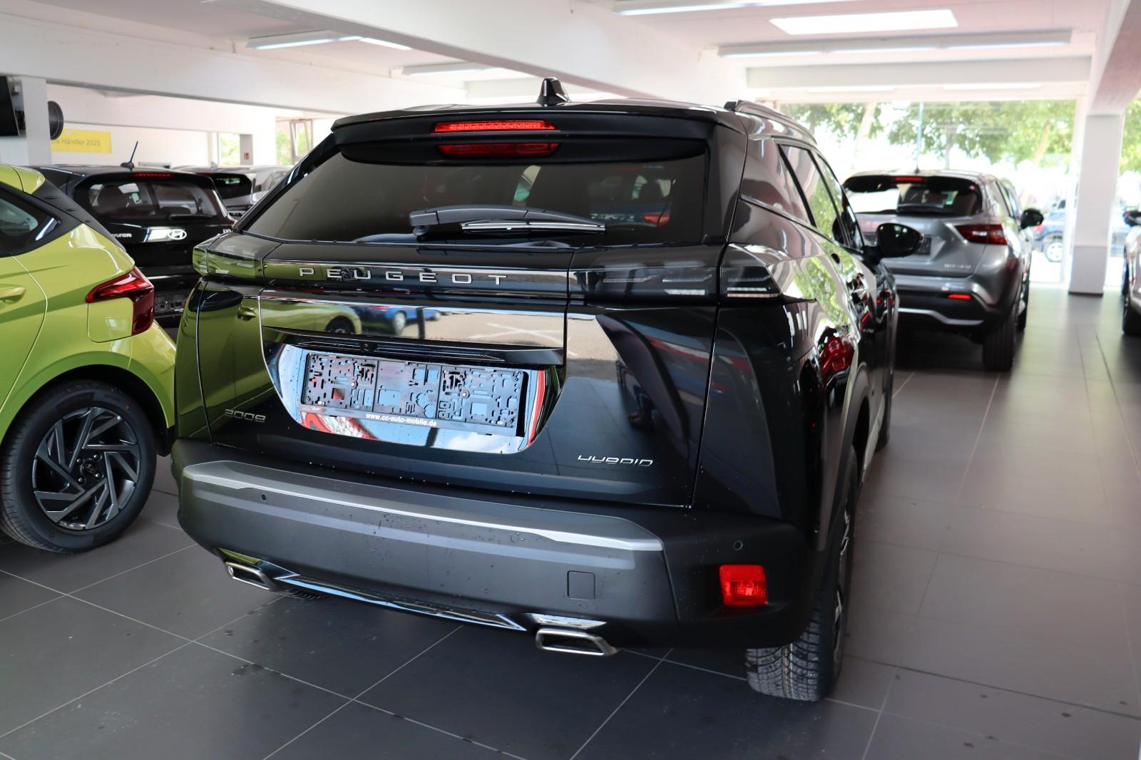 Peugeot 2008 GT HYBRID 145 e-DSC6 Alcantara 360° Schiebe