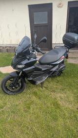 Aprilia SRGT 200 - Aprilia Motorräder in Dresden