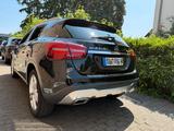 Mercedes-Benz GLA 220 d 4MATIC   - Mercedes-Benz GLA-Klasse Gebrauchtwagen in Köln