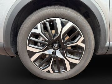 Citroën C4 Max Hybrid 145 Kam.+KeyLess+LED+Navi+SHZ+Klim