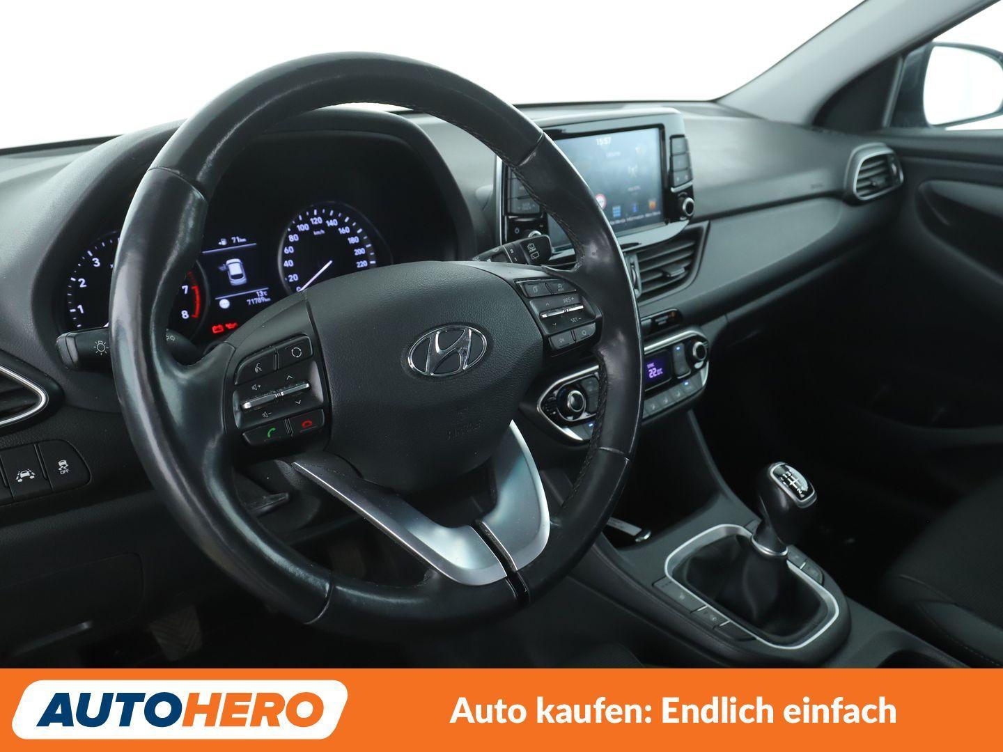 Hyundai i30 1.4 TDGI *NAVI*PDC*SHZ*KLIMA*
