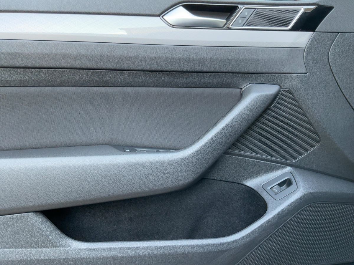 Volkswagen Passat Variant - Bild 19