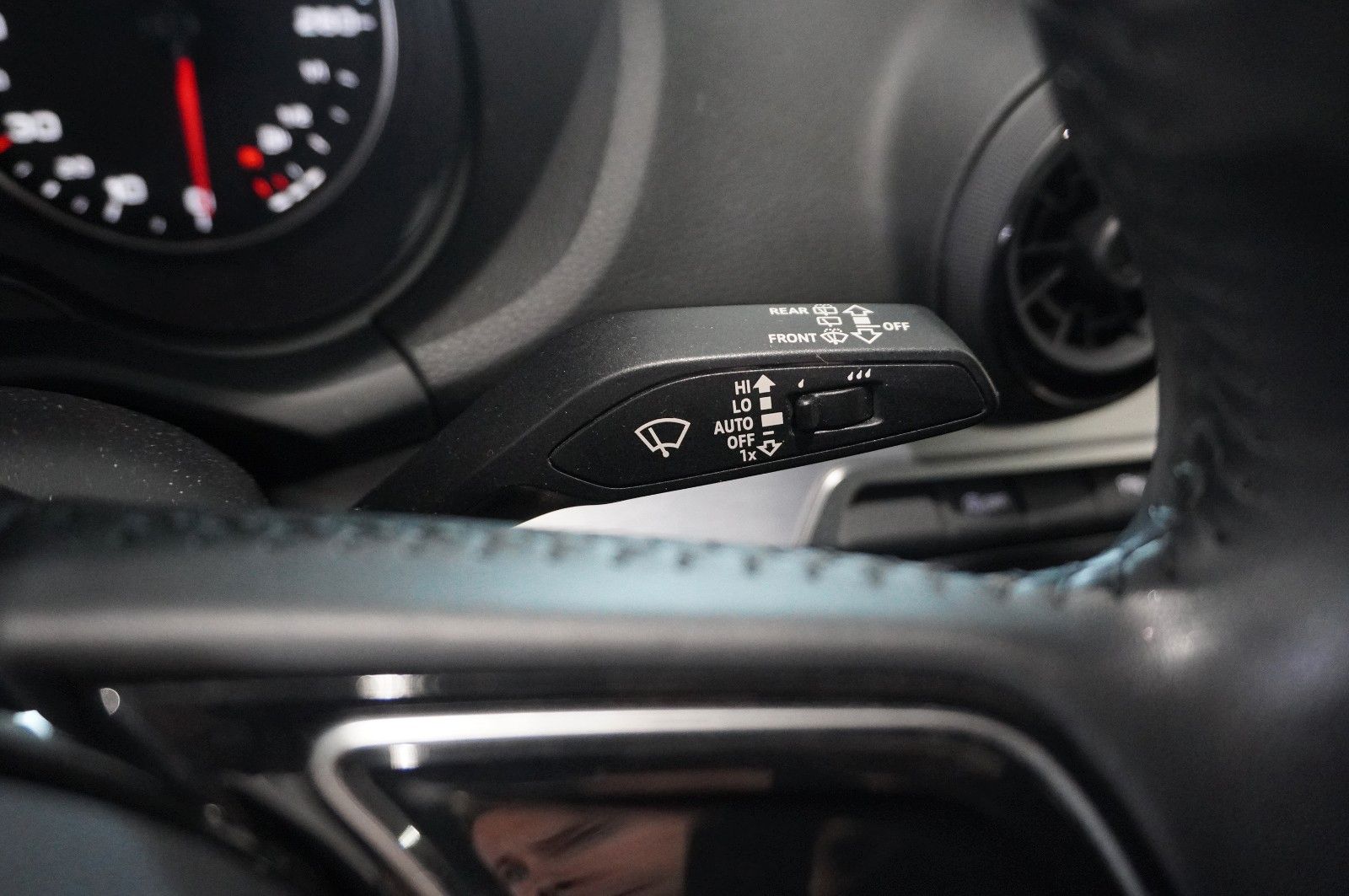 Fahrzeugabbildung Audi Q2 1.0 TFSI ULTRA S-TRONIC KLIMA/SHZ/PDC/19"