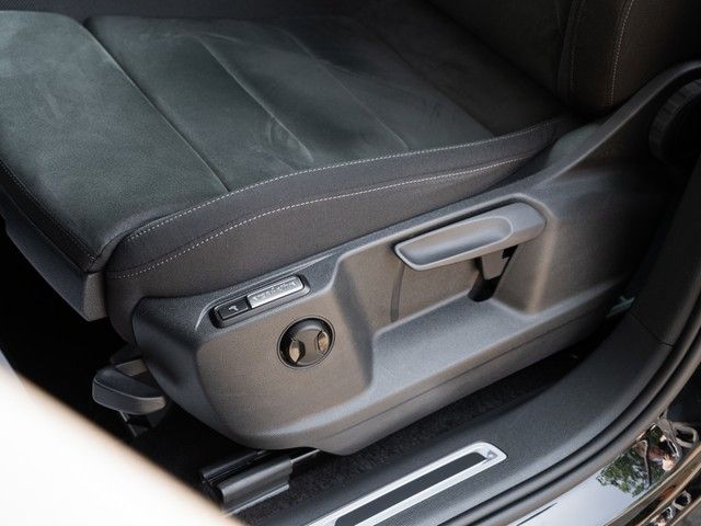 Tiguan Elegance 1,4 l eHybrid DSG Business Premi