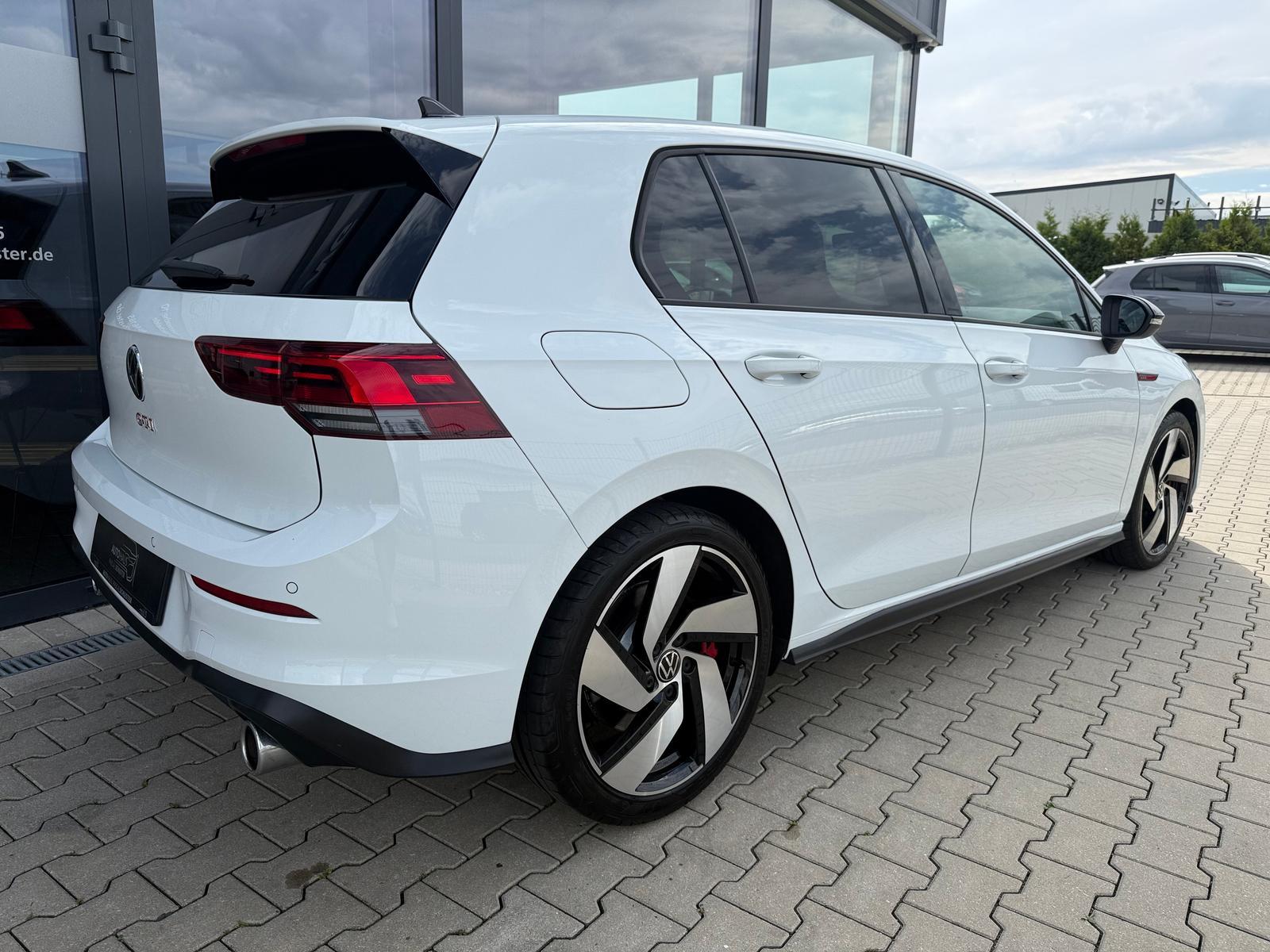 Volkswagen Golf GTI 2.0 TSI/DSG/LED/ACC/APP/KAMERA/AMBIENTE, миниатюра 3