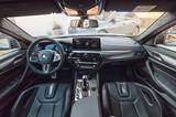 BMW M5 Limousine CS - BMW M5: Cs