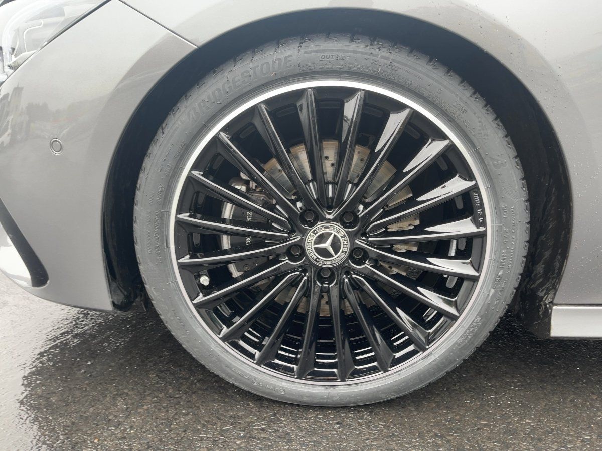 Fahrzeugabbildung Mercedes-Benz CLA 220 d AMG/Night/360°/AHK/19''