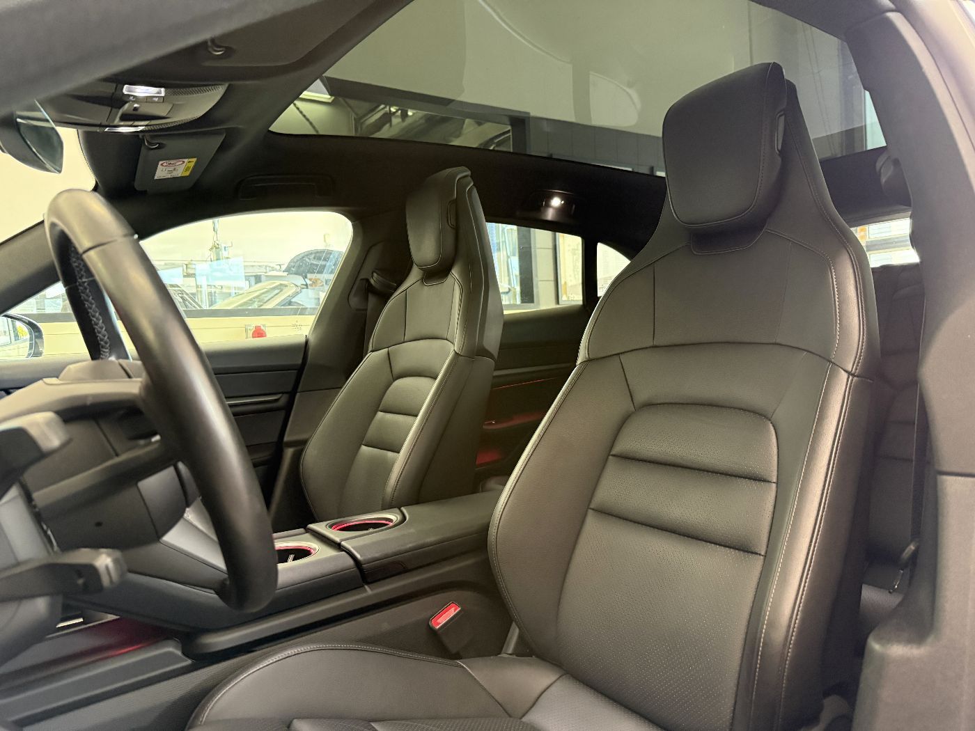 Porsche Taycan 4 Cross Turismo BOSE Panoramadach foto 11
