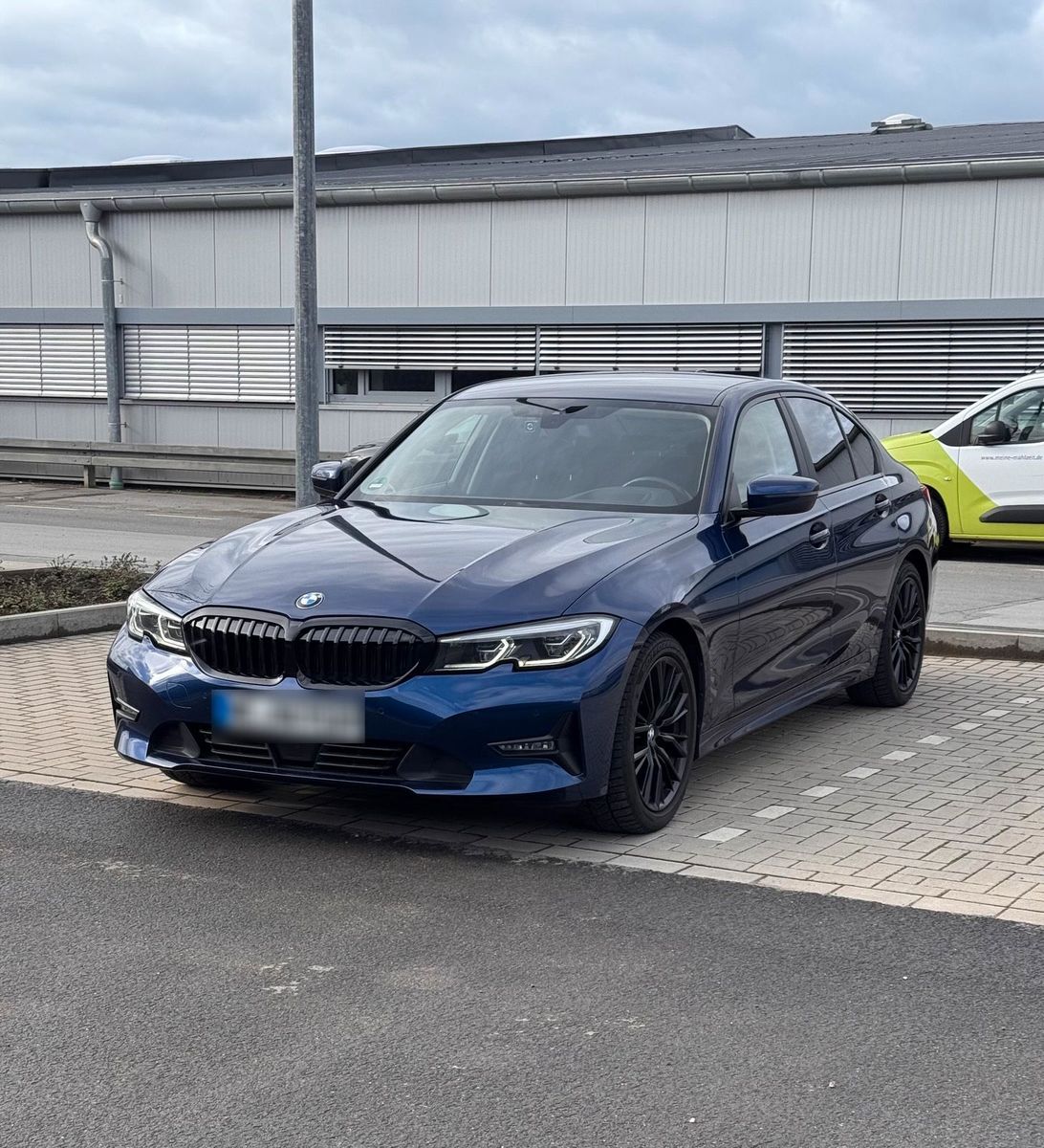 BMW BMW 320d - Head-up-Display | AHK | Komfort...