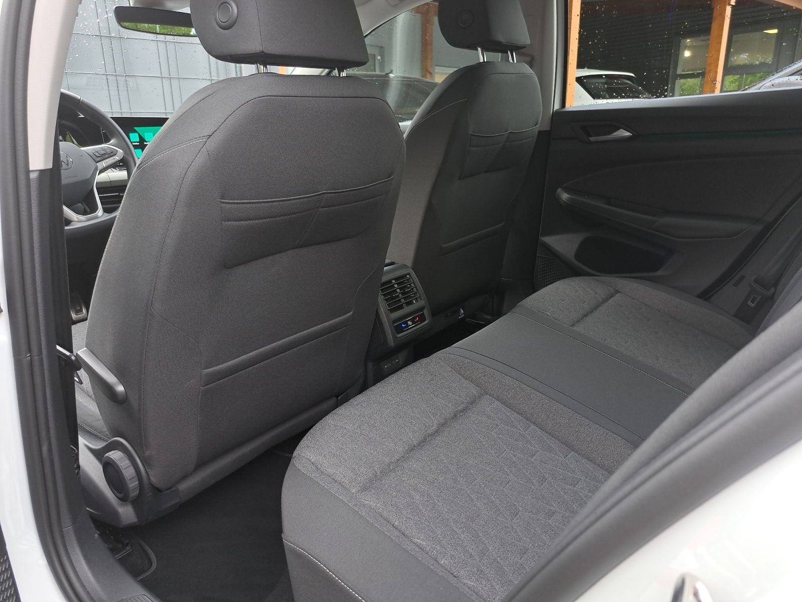 Volkswagen Golf - Bild 14