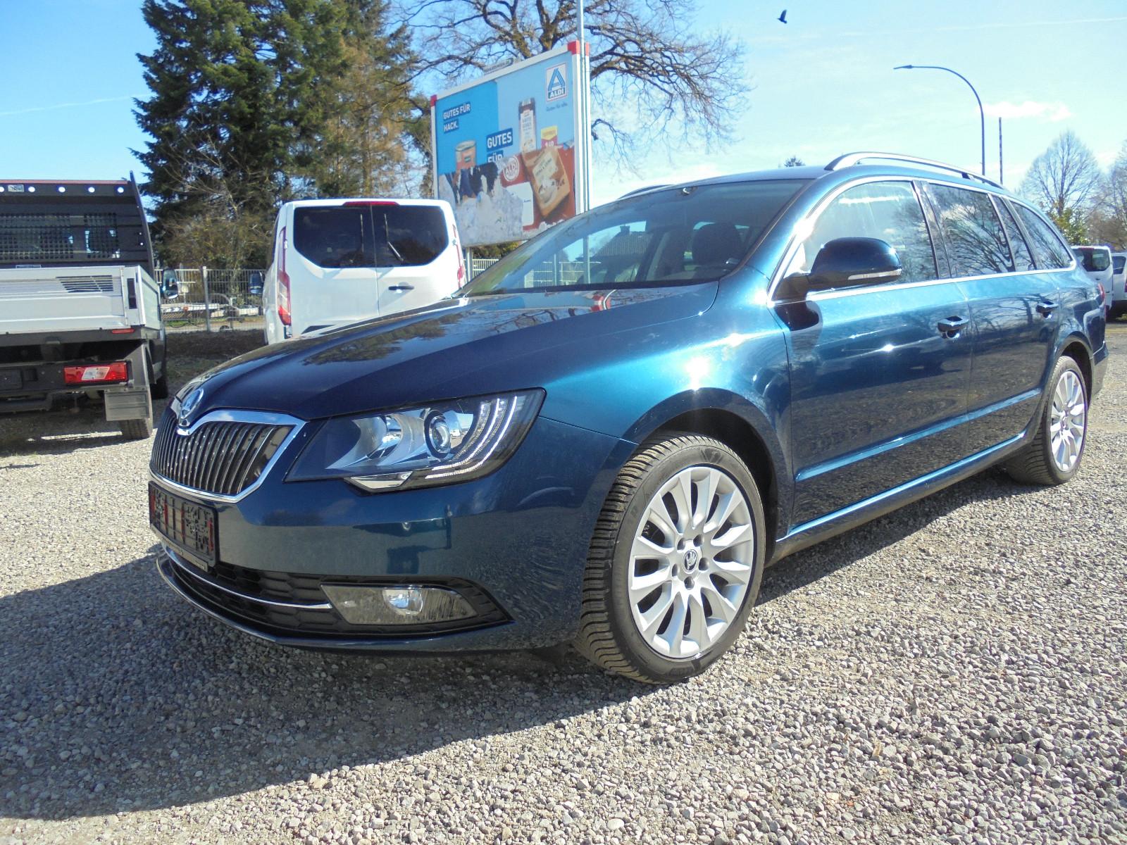 Skoda Superb 1.8 TSI 16V Combi DSG Exclusive Facelift