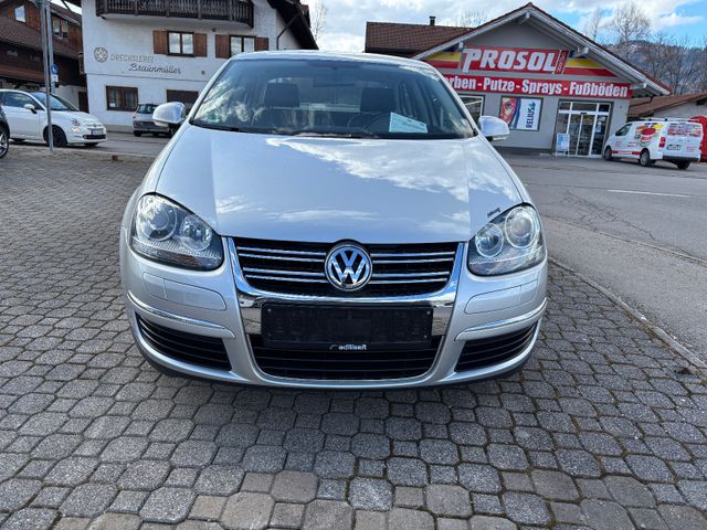 Volkswagen Jetta 2.0 2. Hd. Autom.Navi.Xenon.Leder. 3/2027