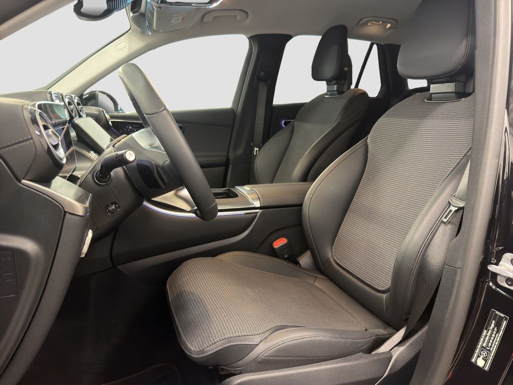 Fahrzeugabbildung Mercedes-Benz GLC 200 4M Digital Light*Memory*Distron*360°*PDC