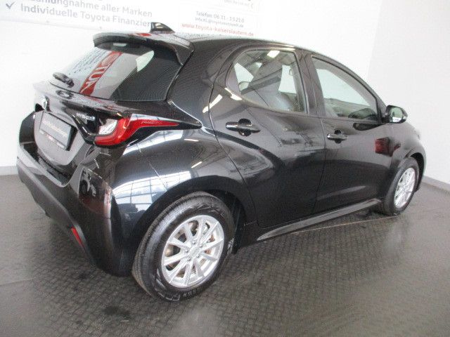 Fahrzeugabbildung Toyota Yaris Hybrid Business Edition