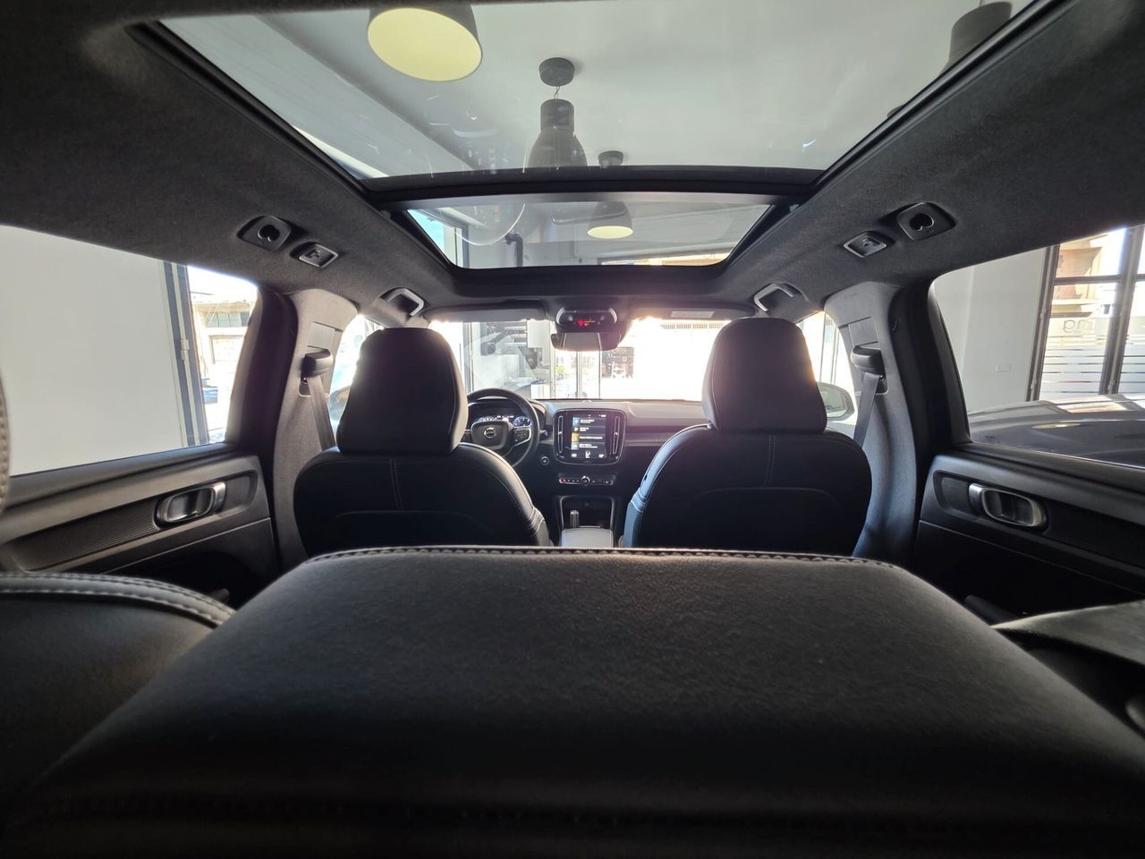 Volvo XC40 T3 Geartronic R-design TETTUCCIO