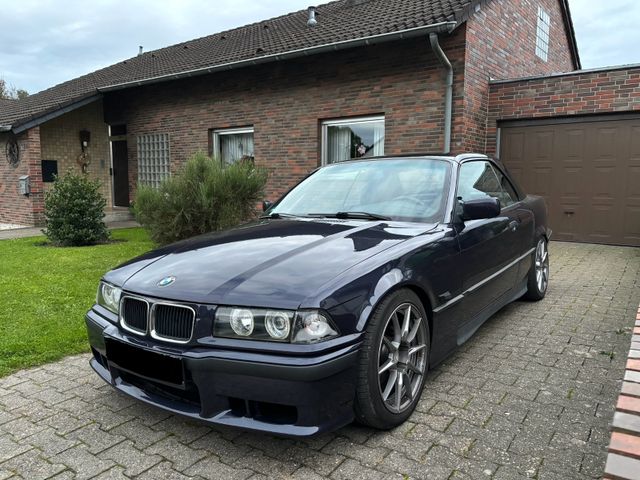 BMW E 36 318i Cabrio / Hardtop/ Sitzheizung/