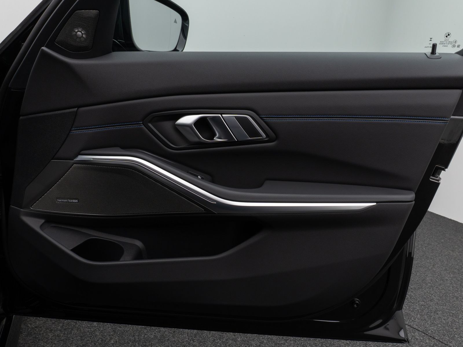 Fahrzeugabbildung BMW 330e M Sport Kamera DAB H/K CockPit+ Stop&Go 19"