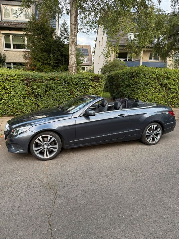 Image of Mercedes-Benz E 250