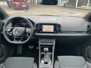 Fahrzeugabbildung SKODA Karoq 1.5 TSI Sportline DSG LED/ACC/AHK/Pano