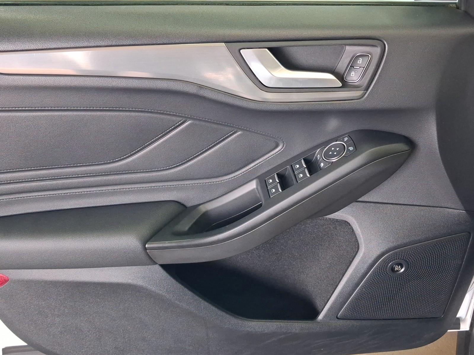 Ford Focus Turnier 2.0 Titanium,Navi,LED,Tempo,Kamera