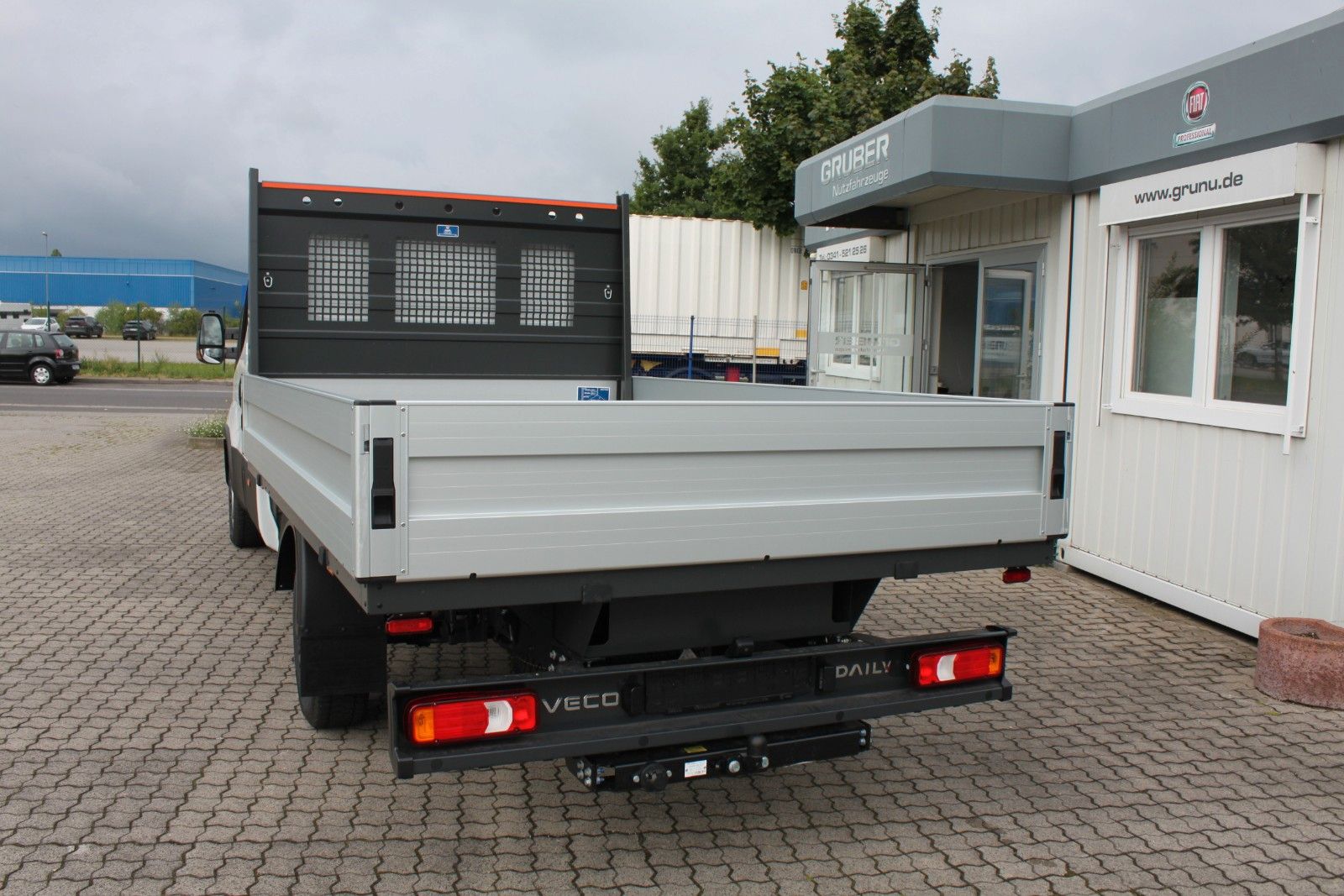 Fahrzeugabbildung Iveco Daily 35S18D Pritsche