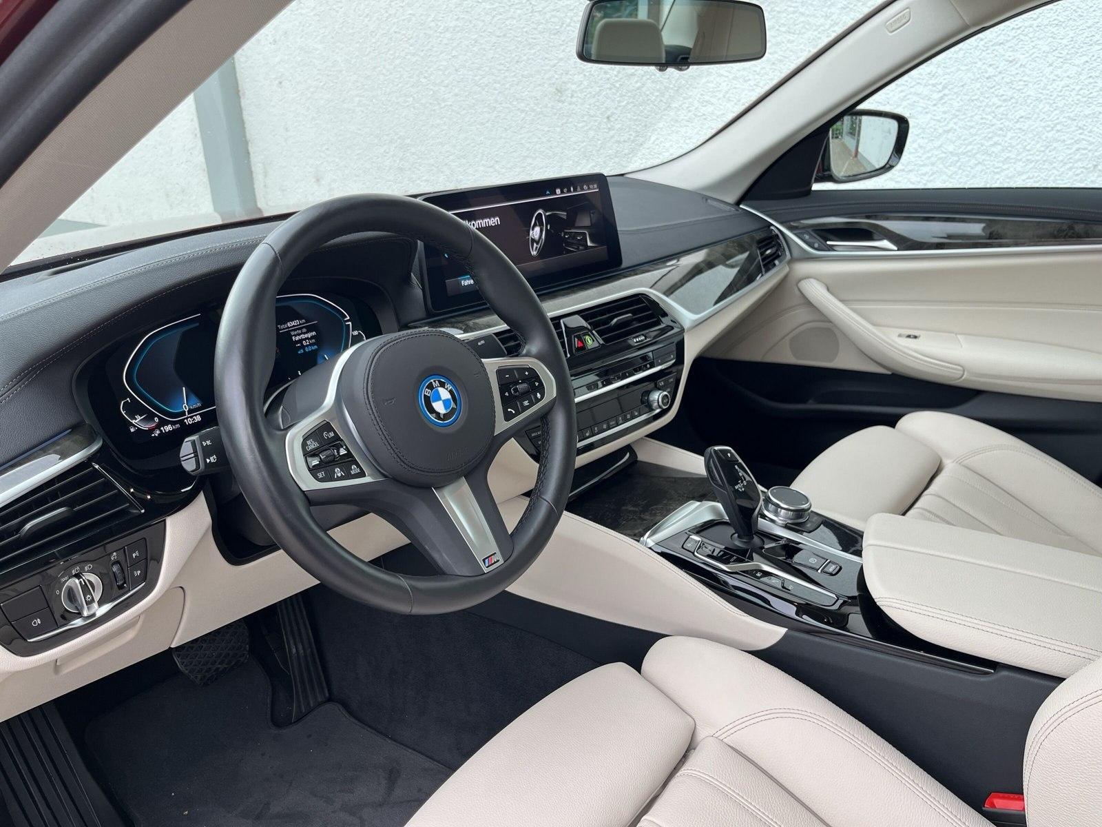 BMW 530e xDrive Limousine Head-Up Laser RFK