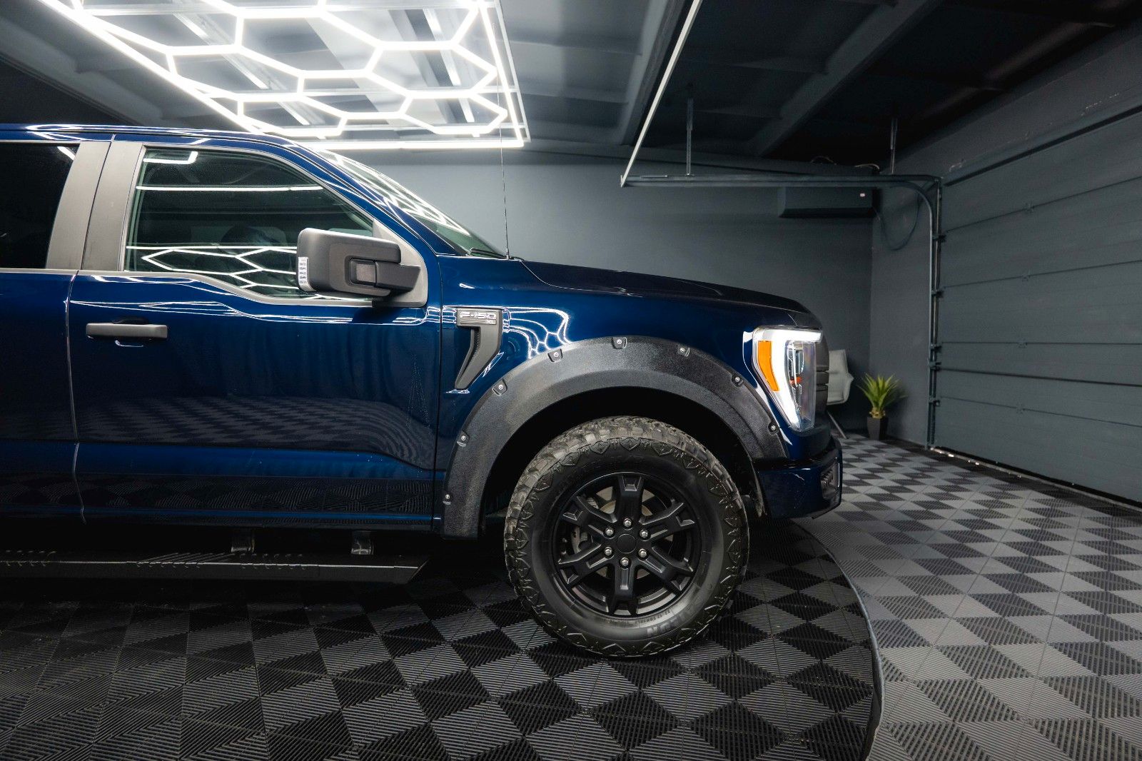 Fahrzeugabbildung Ford F150 5.0L V8 4x4 Offroad SuperCrew RAPTOR 19%