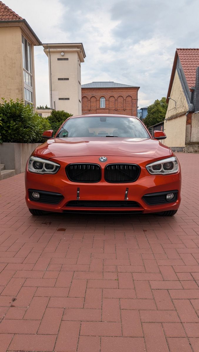 BMW 118i -Lim. 3-trg. SHZ PDC Klima LED