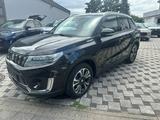 Suzuki Vitara 1.4 Hybrid Comfort+ 4x4/AHK/PANO/LED - Suzuki Gebrauchtwagen in Karlsruhe