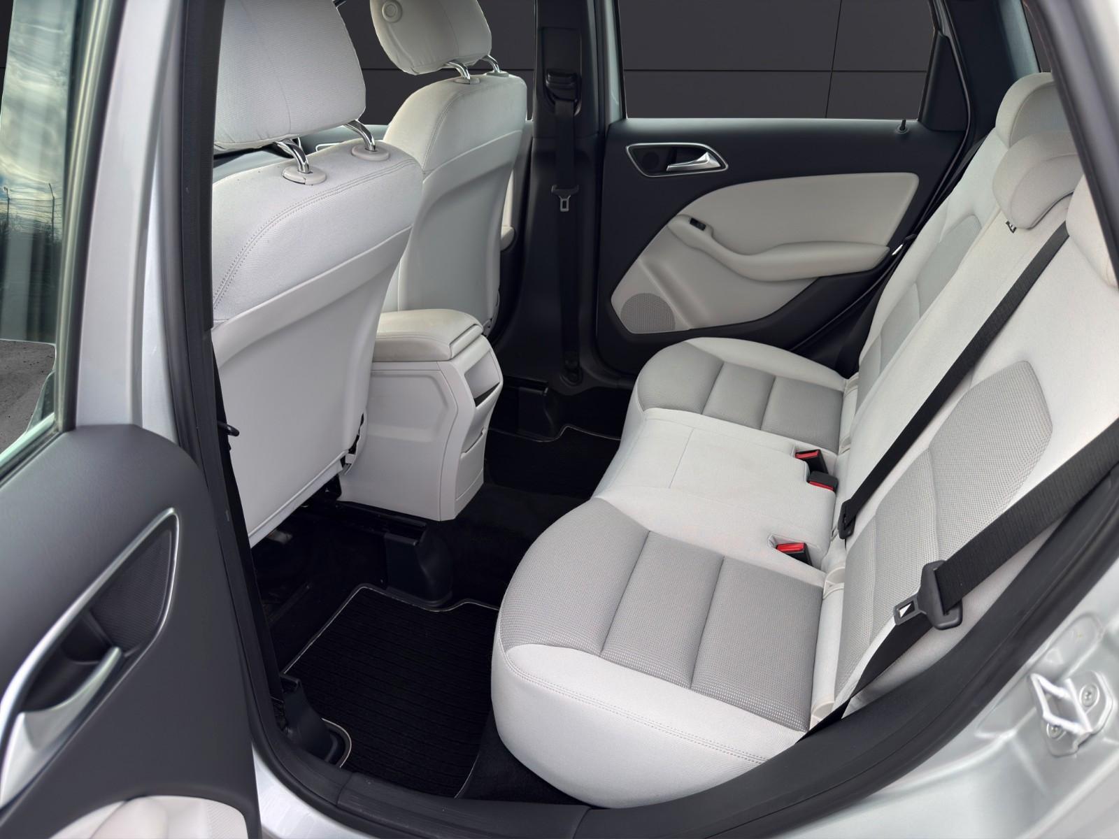 Mercedes-Benz B 180 Automatik*Garantie*TÜV/ServiceNEU*2.Hand