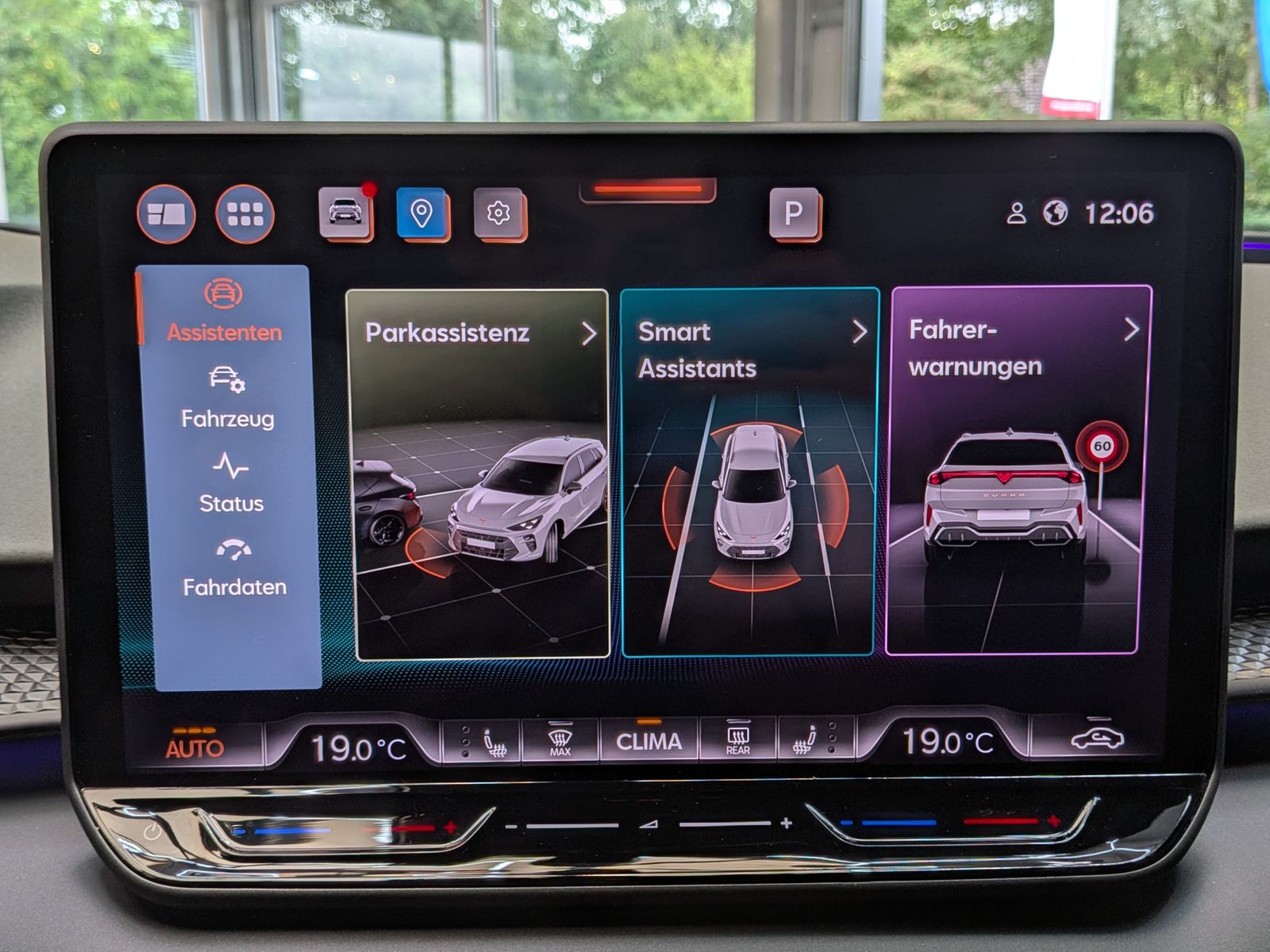 Fahrzeugabbildung CUPRA Terramarr 1.5 eTSI Tribe Sennh Matrix HUD AHK 20