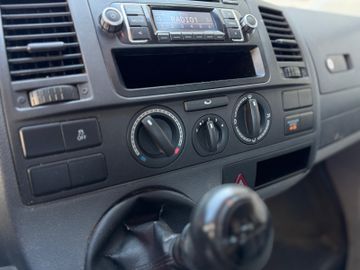 Volkswagen T5 Transporter - 11